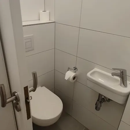 Gaestehaus Windheim Groetzingen Inn